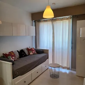 A Avec Piscine Apartment